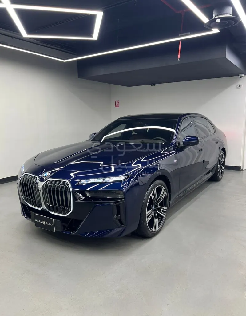 2023 بي ام دبليو الفئة السابعة 740أي