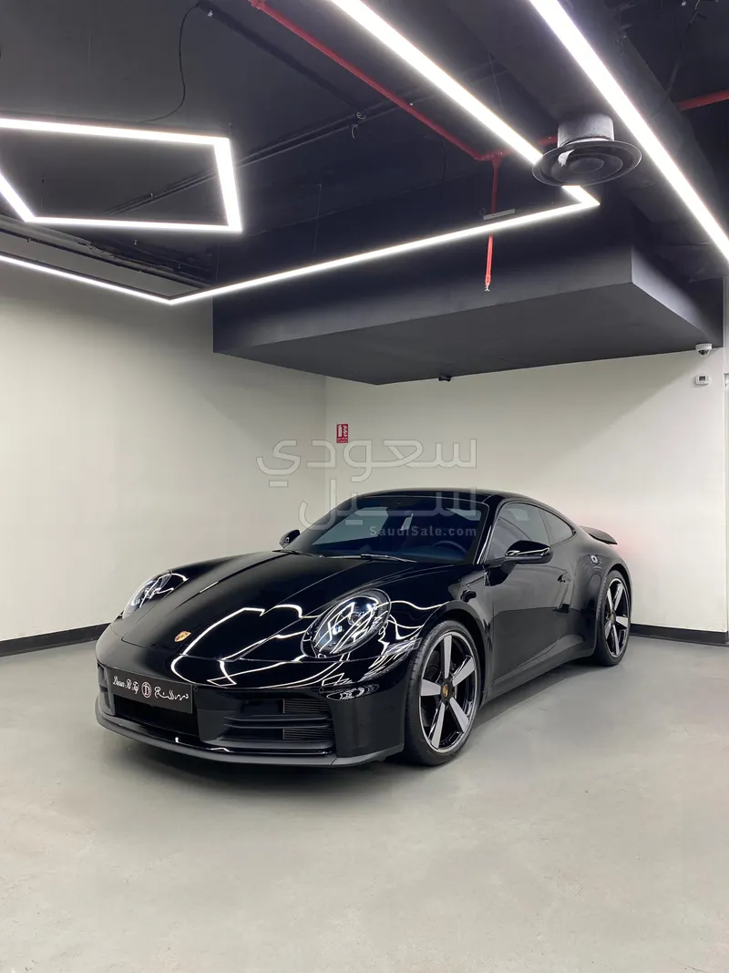 2025 بورش 911 كاريرا