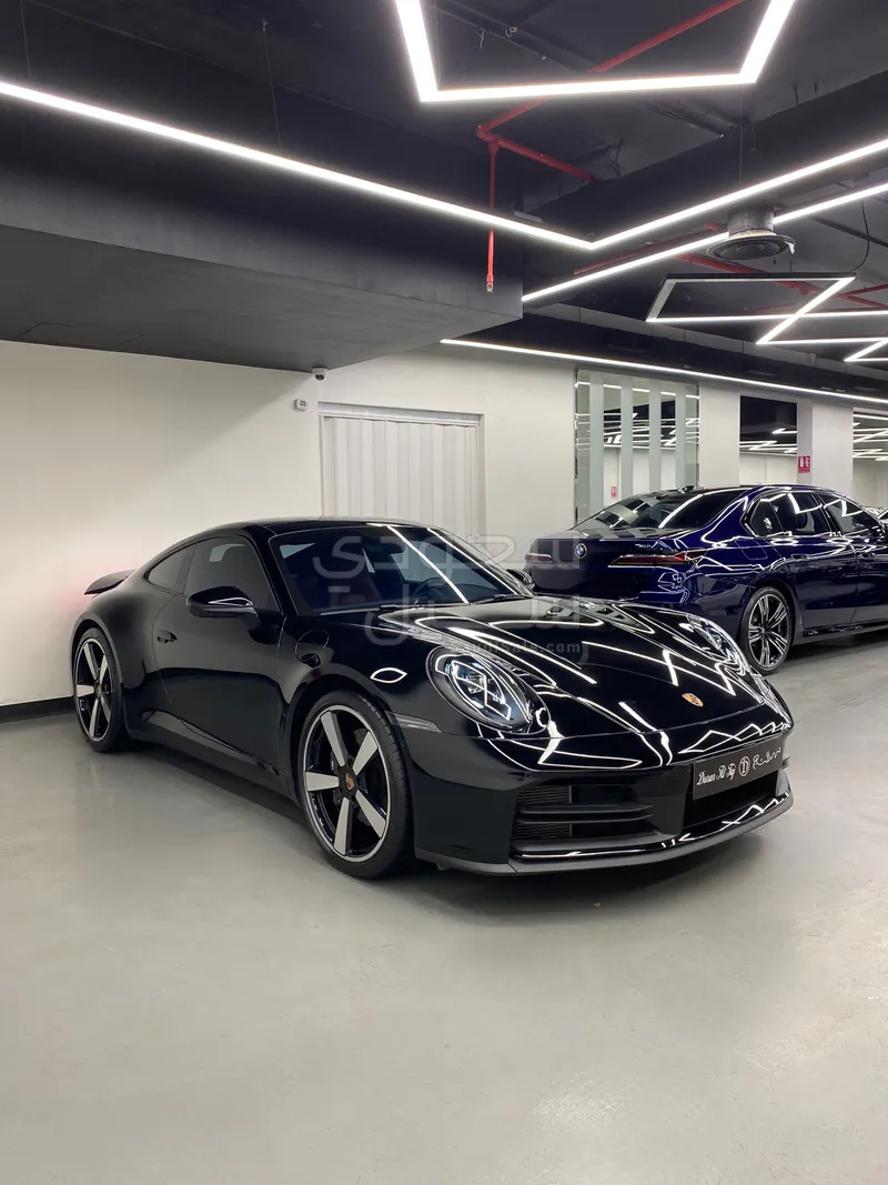 2025 بورش 911 كاريرا