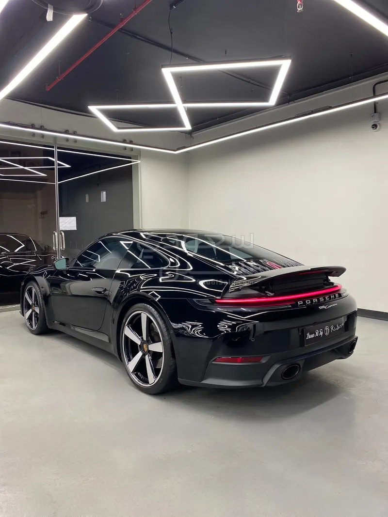 2025 بورش 911 كاريرا