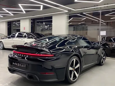 2025 بورش 911 كاريرا