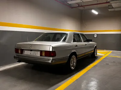 1989 مرسيدس - بنز إس إي 300