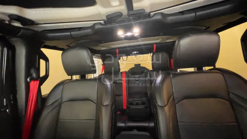 2019 جييب رانجلر نايت ايجل