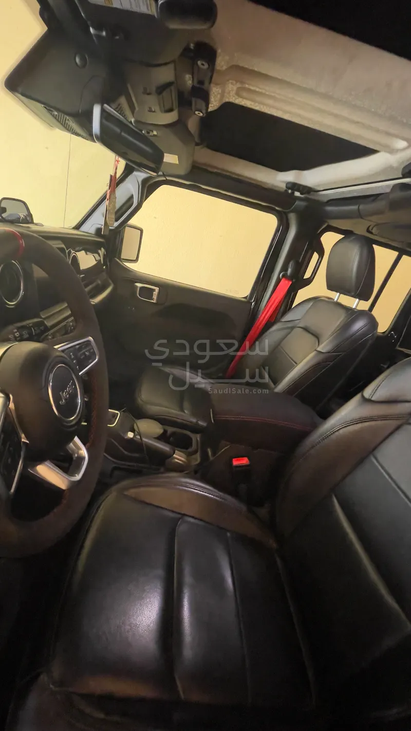 2019 جييب رانجلر نايت ايجل