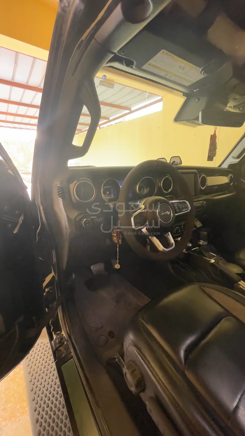 2019 جييب رانجلر نايت ايجل