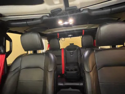 2019 جييب رانجلر نايت ايجل