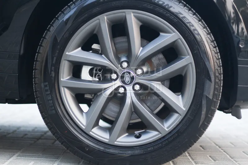 2026 لاند روفر رينج روفر فيلار اس اي