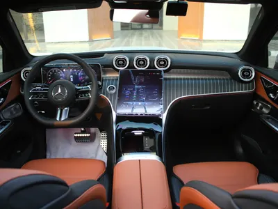 2025 مرسيدس - بنز جي إل سي 300