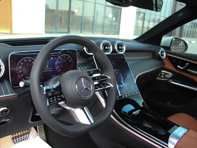 2025 مرسيدس - بنز جي إل سي 300