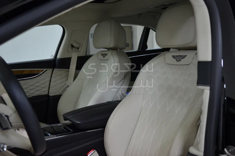 2022 بنتلي كونتيننتل فلاينج سبير دابليو 12