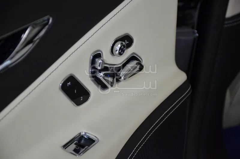 2022 بنتلي كونتيننتل فلاينج سبير دابليو 12