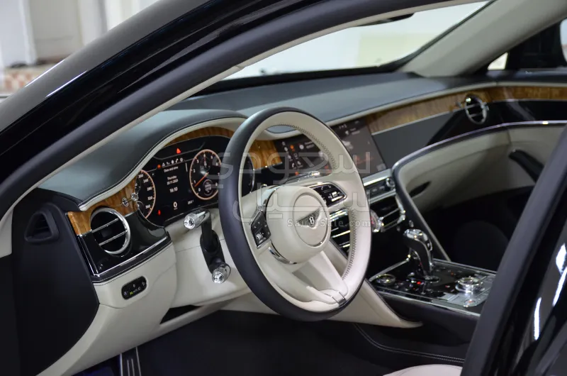 2022 بنتلي كونتيننتل فلاينج سبير دابليو 12