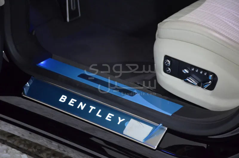 2022 بنتلي كونتيننتل فلاينج سبير دابليو 12