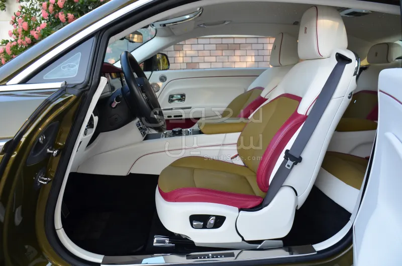 2024 رولز رويس سبيكتر