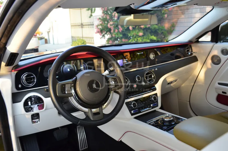 2024 رولز رويس سبيكتر