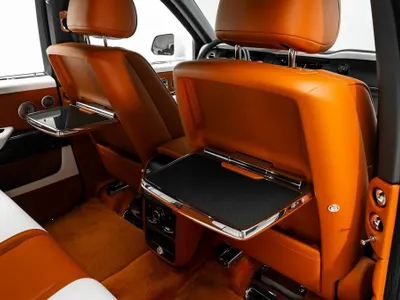 2020 رولز رويس كولينان بلاك بادج