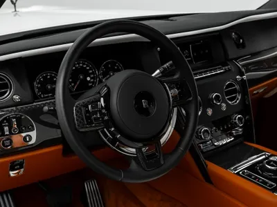 2020 رولز رويس كولينان بلاك بادج