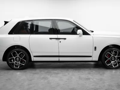 2020 رولز رويس كولينان بلاك بادج