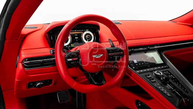 2024 استون مارتن دي بي 12