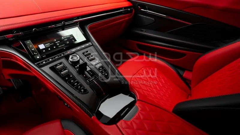 2024 استون مارتن دي بي 12