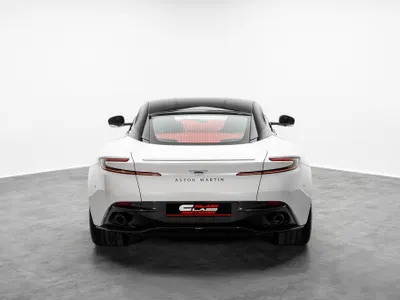 2024 استون مارتن دي بي 12