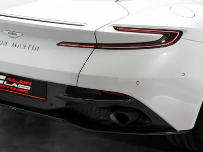 2024 استون مارتن دي بي 12