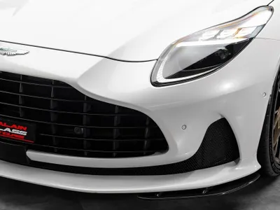 2024 استون مارتن دي بي 12