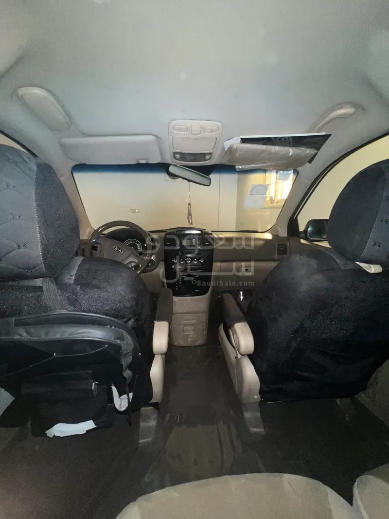 2009 كيا كارنفال