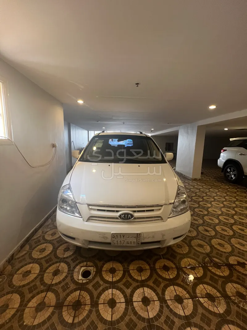 2009 كيا كارنفال