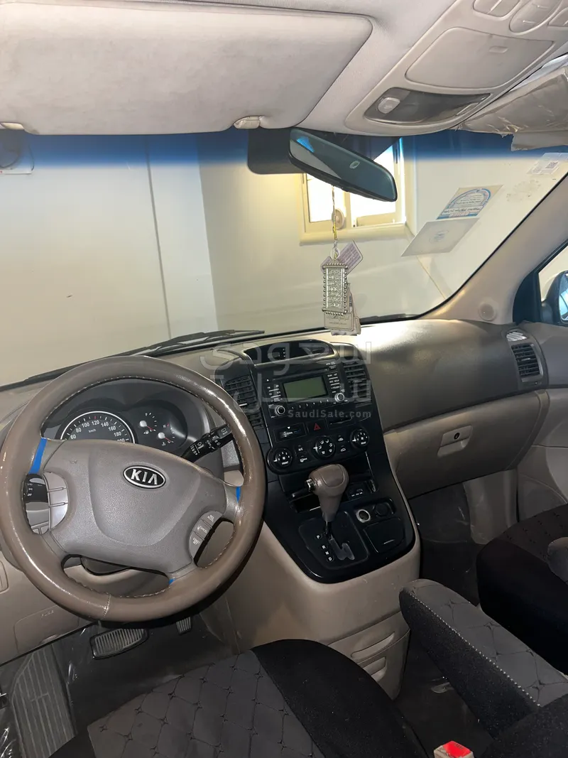 2009 كيا كارنفال