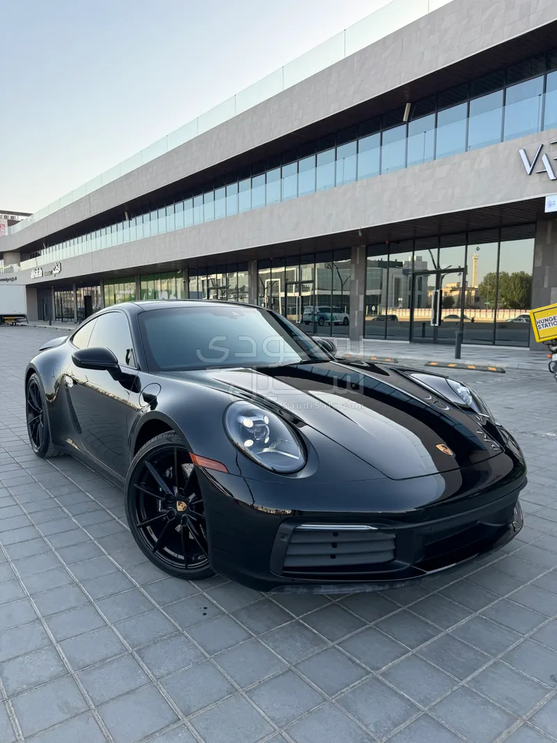 2024 بورش 911 كاريرا 4 اس