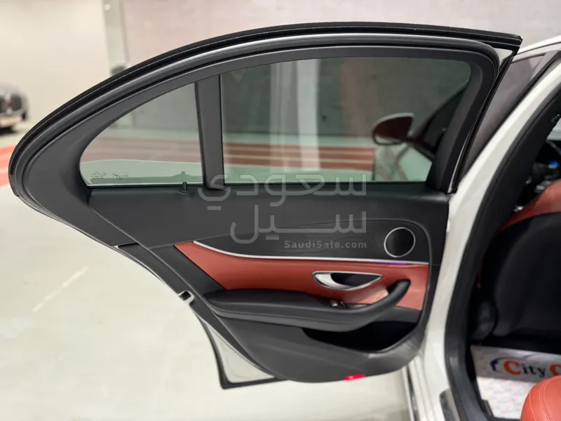 2017 مرسيدس - بنز إي 63 أي إم جي