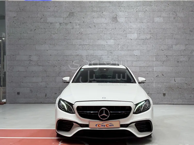 2017 مرسيدس - بنز إي 63 أي إم جي