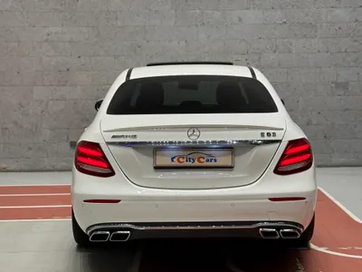 2017 مرسيدس - بنز إي 63 أي إم جي