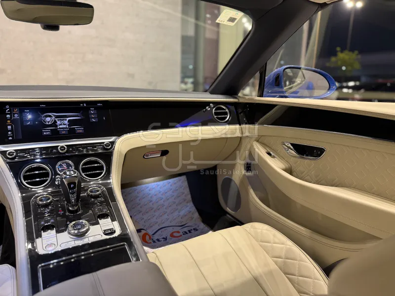 2021 بنتلي كونتيننتل جي تي