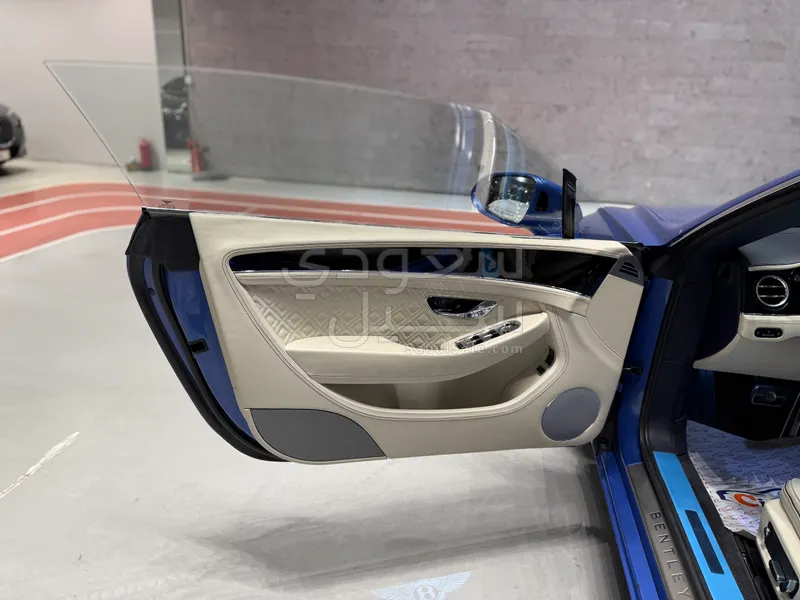 2021 بنتلي كونتيننتل جي تي