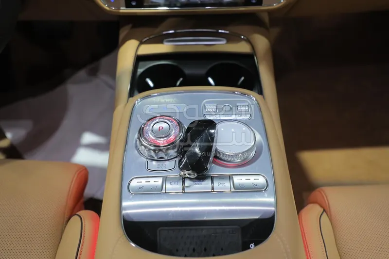 2025 جينيسيس جي 90