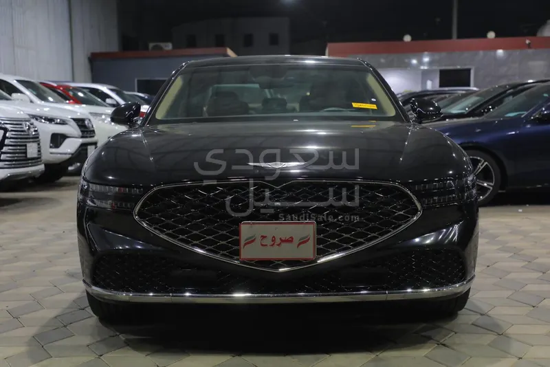 2025 جينيسيس جي 90