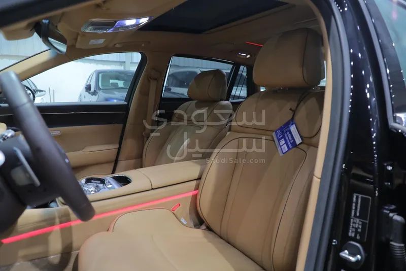 2025 جينيسيس جي 90