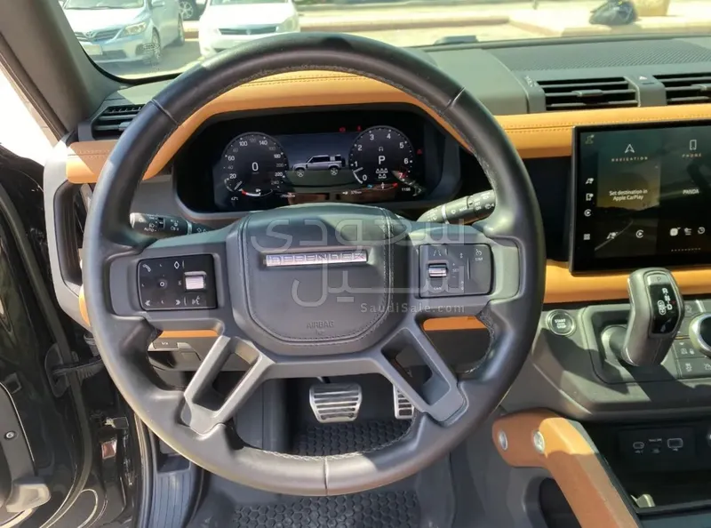 2023 لاند روفر ديفيندر اكس 110