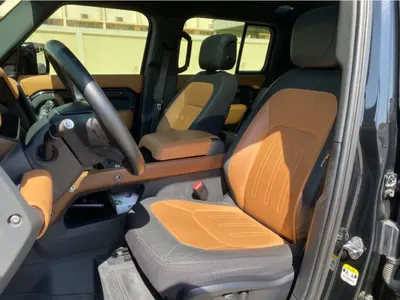 2023 لاند روفر ديفيندر اكس 110