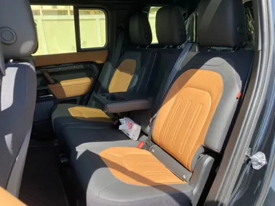 2023 لاند روفر ديفيندر اكس 110