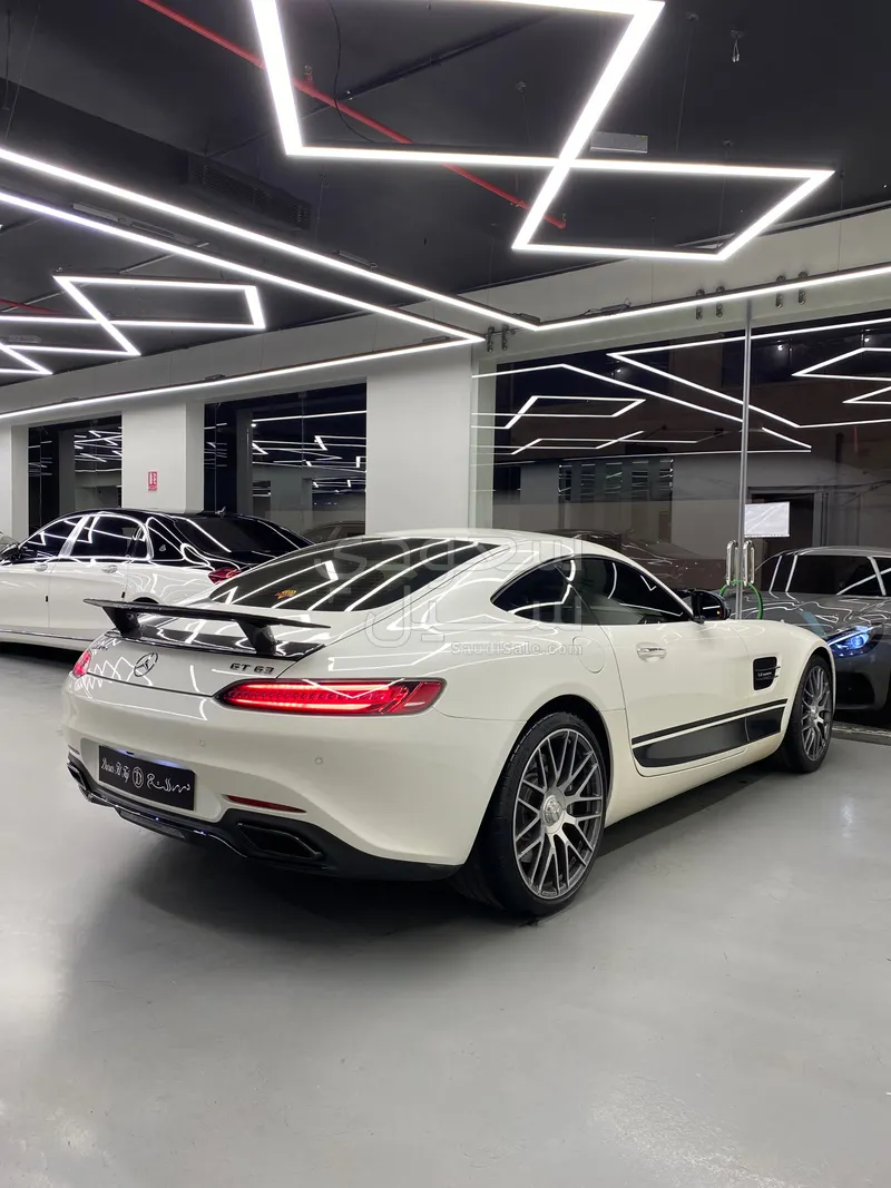 2018 مرسيدس - بنز جي تي إس أي إم جي