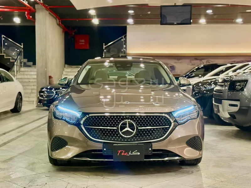 2024 مرسيدس - بنز إي 200