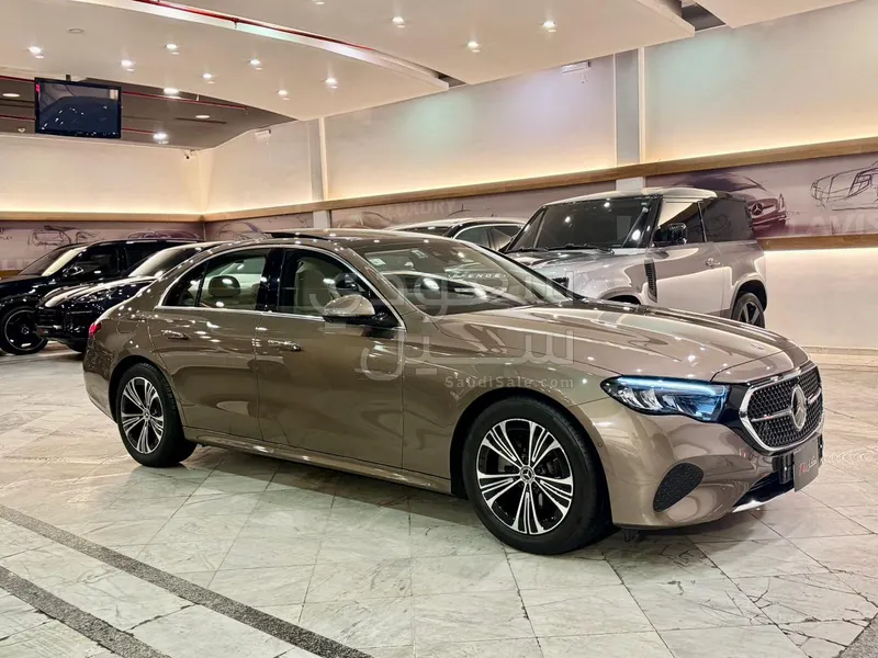 2024 مرسيدس - بنز إي 200