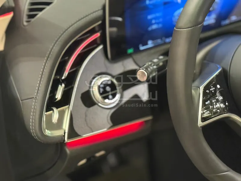 2024 مرسيدس - بنز إي 200