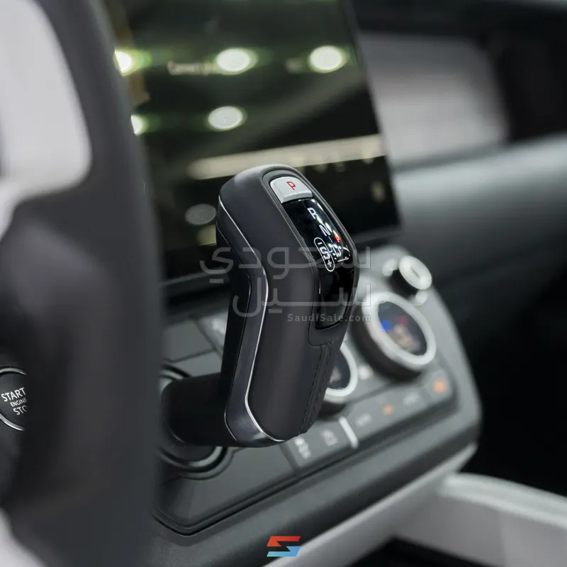 2026 لاند روفر ديفيندر 110