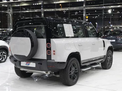 2026 لاند روفر ديفيندر 110