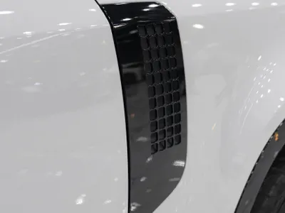 2026 لاند روفر ديفيندر 110