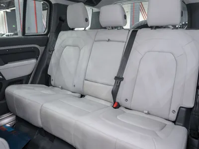 2026 لاند روفر ديفيندر 110